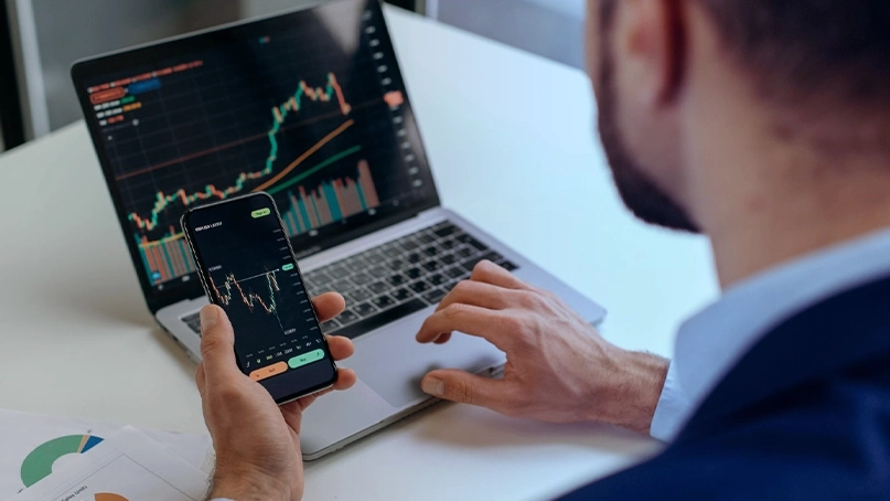 Montra Paxil KI-Handelsdashboard